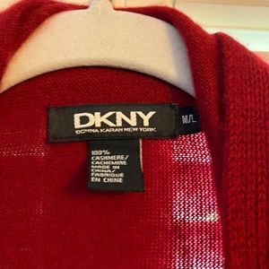DKNY 100% cashmere high low sweater
